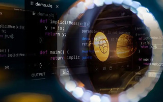 明港 api php源码,下载的php源码怎么运行呢？